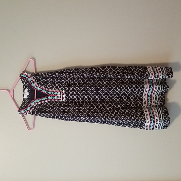 THML Sleeveless adorable mini dress, pullover style Size M